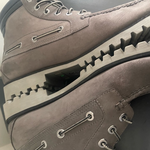 EUC! Timberland Boots - Picture 5 of 9